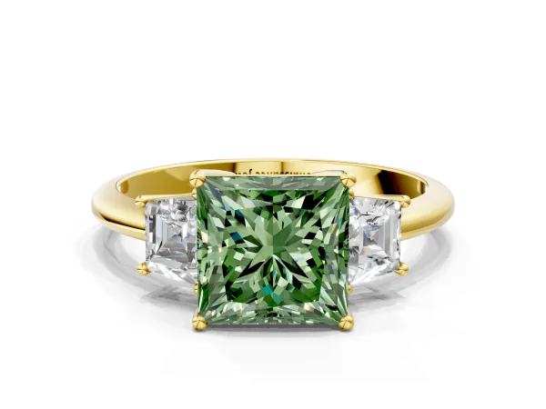 Fancy Green Princess Cut Diamond Three-Stone Ring with Trapezoid Side Stones and Prong Setting Yellow gold