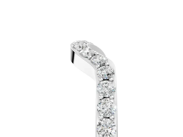 Pavé Round Diamond Curved Band with Prong Setting Platinum