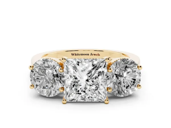 Three-Stone Princess Cut Diamond Engagement Ring with Prong Setting on a Classic Band Yellow gold