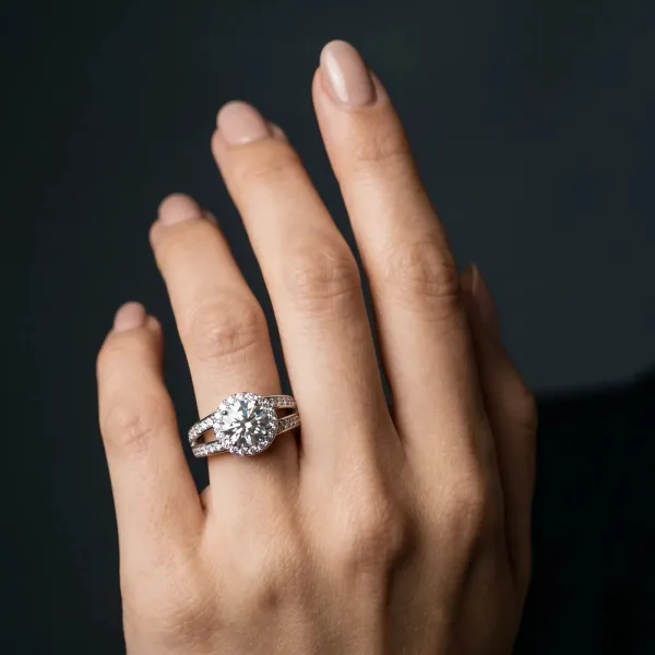 Asscher Cut Diamond Halo Ring with Split Shank Pavé Band and Four-Prong Setting Platinum
