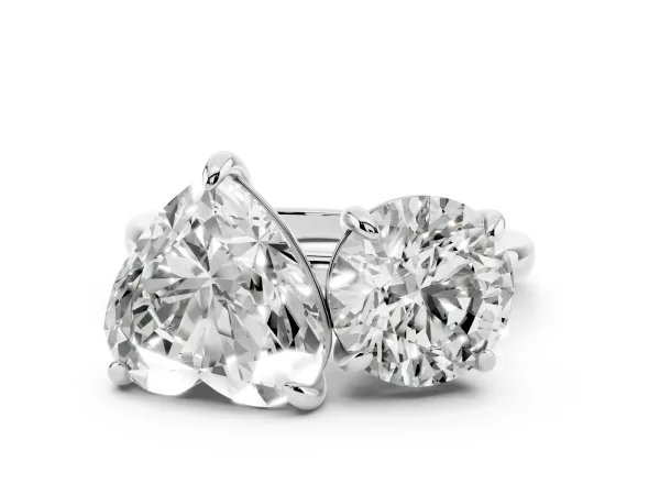 Round and Heart Toi Moi Ring with Prong Setting and Plain Band Platinum