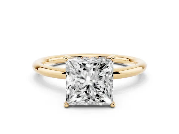 Princess Cut Solitaire Diamond Ring with a Classic Band and Four-Prong Setting Yellow gold