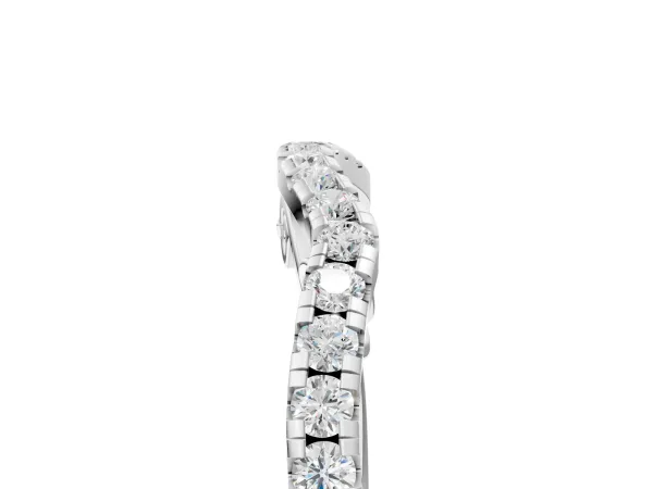 Curved Diamond Pavé Round Eternity Band with Shared Prong Setting Platinum