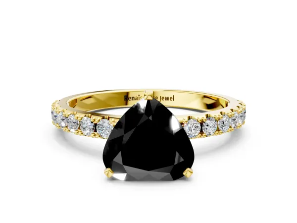 Fancy Black Heart Cut Diamond Solitaire Pavé Band with Four-Prong Setting Yellow gold