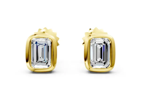 Emerald Diamond Bezel-Set Stud Earrings Yellow gold