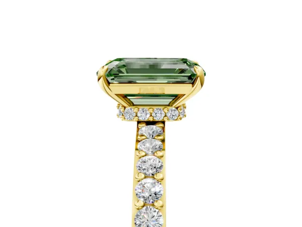 Fancy Green Emerald Cut Diamond Solitaire Engagement Ring with Pavé Band and Four-Prong Setting Yellow gold