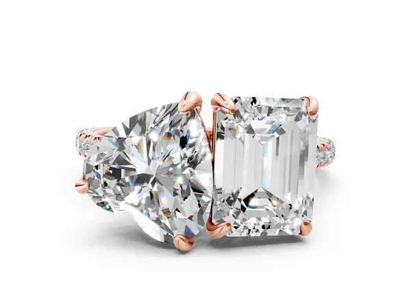 Emerald and Heart Toi Moi Ring with Prong Setting and Pave Band Rose gold
