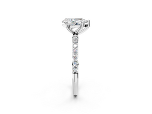 White gold Pear Cut Diamond Pavé Band Solitaire Ring with Four-Prong Setting_2