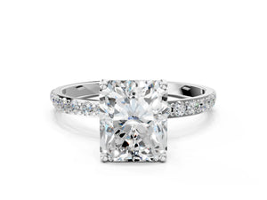 White gold Radiant Cut Diamond Pavé Band Solitaire Ring with Four-Prong Setting_114