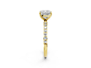 Yellow gold Cushion Cut Diamond Pavé Band Solitaire Ring with Four-Prong Setting_32