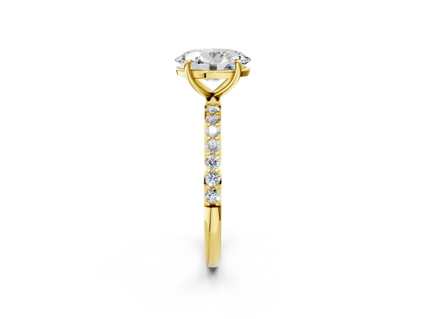 Yellow gold Oval Cut Diamond Pavé Band Solitaire Ring with Four-Prong Setting_62