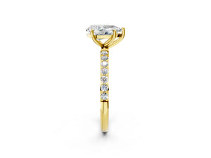 Yellow gold Pear Cut Diamond Pavé Band Solitaire Ring with Four-Prong Setting_44