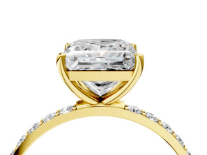 Yellow gold Princess Cut Diamond Pavé Band Solitaire Ring with Four-Prong Setting_22