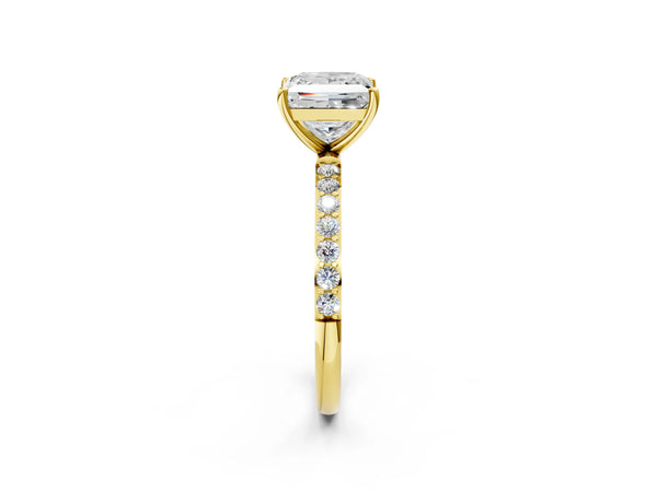 Yellow gold Princess Cut Diamond Pavé Band Solitaire Ring with Four-Prong Setting_38