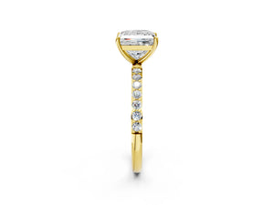 Yellow gold Princess Cut Diamond Pavé Band Solitaire Ring with Four-Prong Setting_44