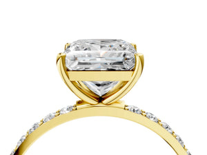 Yellow gold Princess Cut Diamond Pavé Band Solitaire Ring with Four-Prong Setting_88