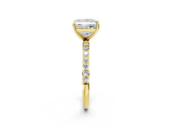 Yellow gold Princess Cut Diamond Pavé Band Solitaire Ring with Four-Prong Setting_92