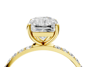 Yellow gold Radiant Cut Diamond Pavé Band Solitaire Ring with Four-Prong Setting_124