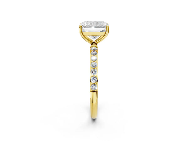 Yellow gold Radiant Cut Diamond Pavé Band Solitaire Ring with Four-Prong Setting_32