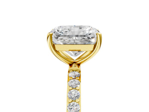 Yellow gold Radiant Cut Diamond Pavé Band Solitaire Ring with Four-Prong Setting_65
