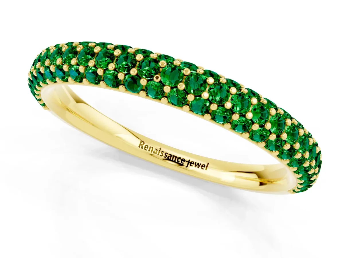 Round Emerald Pavé Eternity Band with Shared Prong Setting Yellow gold