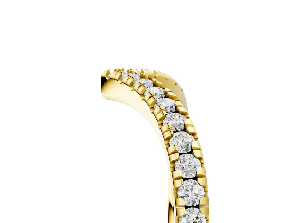 Pavé Round Diamond V-Shaped Chevron Band with Shared Prong Setting Yellow gold