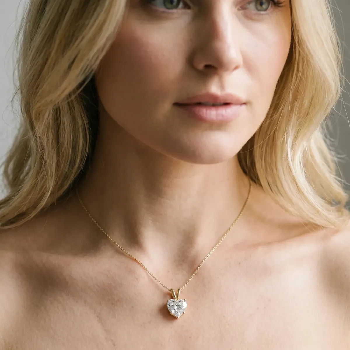 Heart-Shaped Diamond Solitaire Pendant with Four-Prong Setting Yellow gold