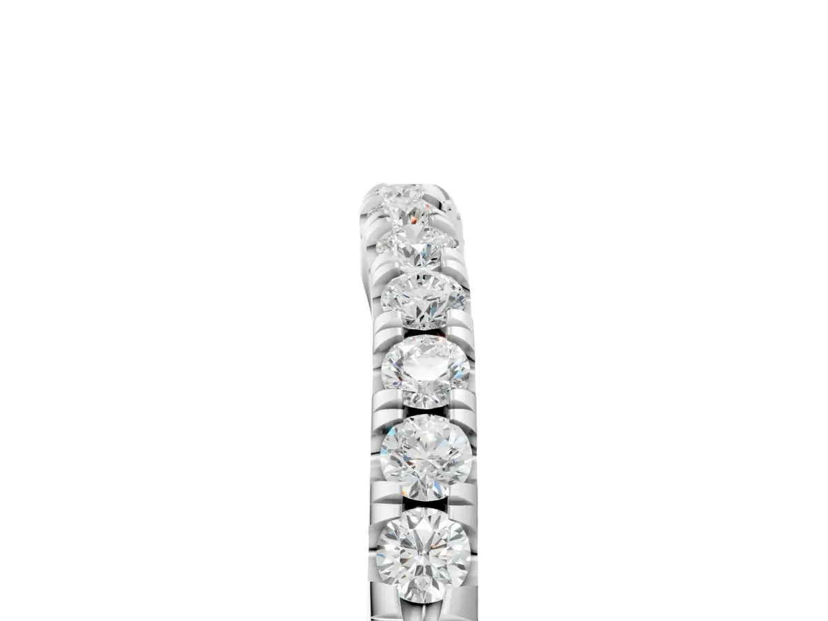 Round Diamond Pavé Curved Eternity Band with Shared Prong Setting Platinum