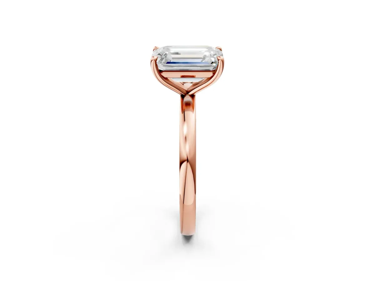 Fancy Green Emerald Cut and Emerald Cut Toi Moi Ring with Prong Setting Rose gold