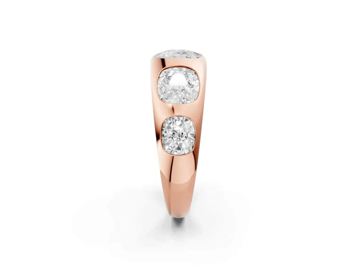 Graduated Cushion Diamond Five-Stone Mens Band Rose gold