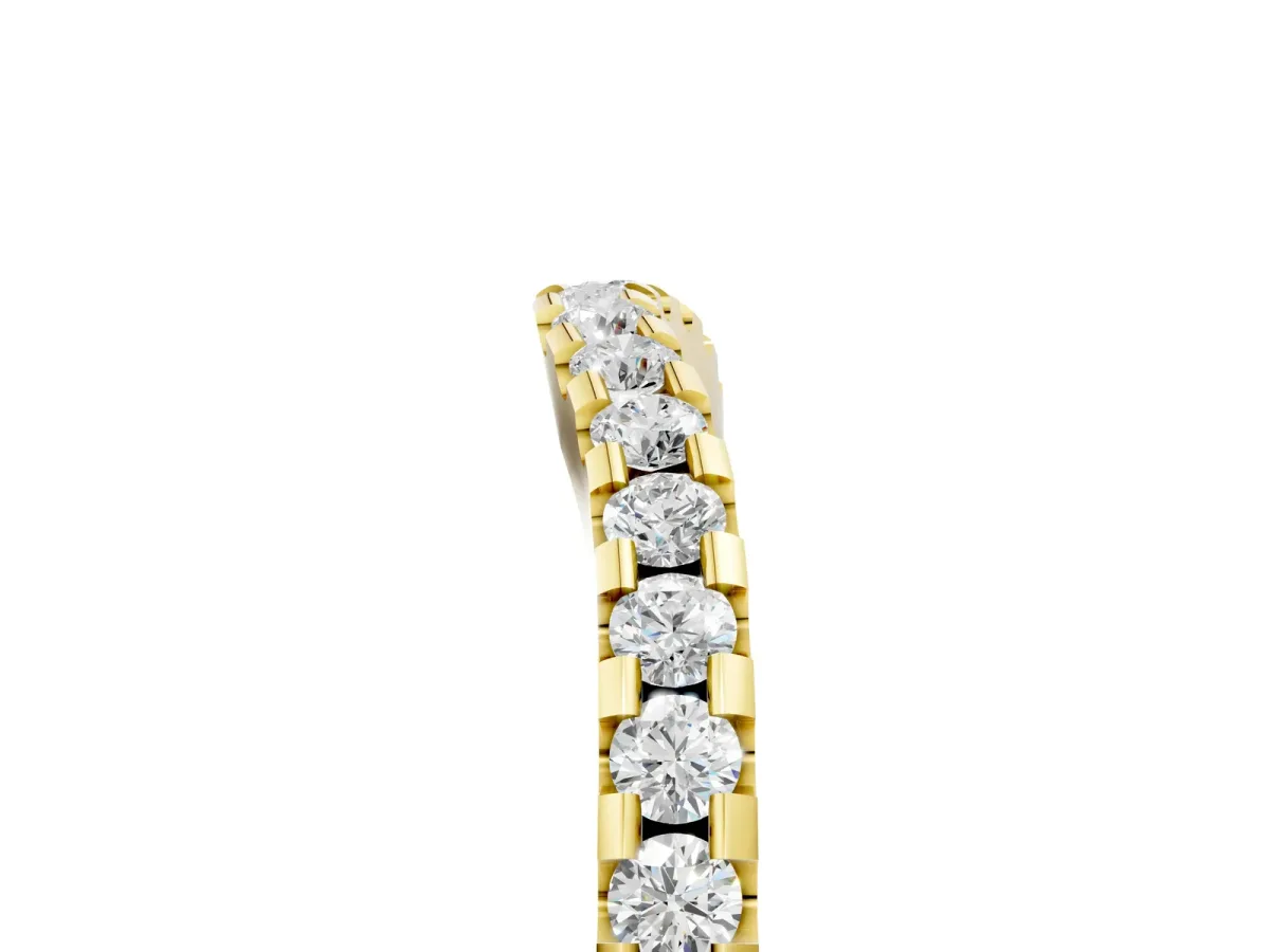 Pavé Round Diamond Curved Wedding Band Yellow gold