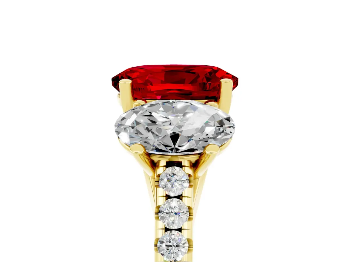 Three-Stone Oval Cut Ruby Ring with Round Pavé Band and Prong Setting Yellow gold