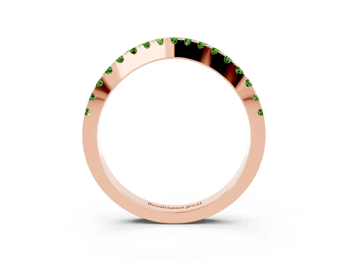 Round Peridot Pavé Curved Band with Shared Prong Setting Rose gold