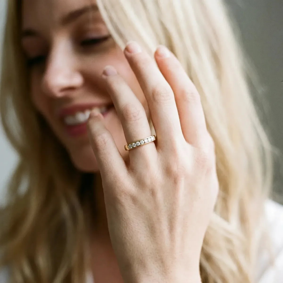Channel Set Round Diamond Flat Band Yellow gold