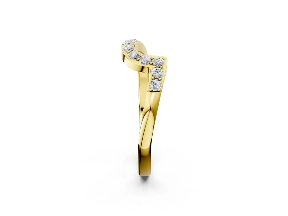 Round Diamond Pavé Chevron Wedding Band Yellow gold