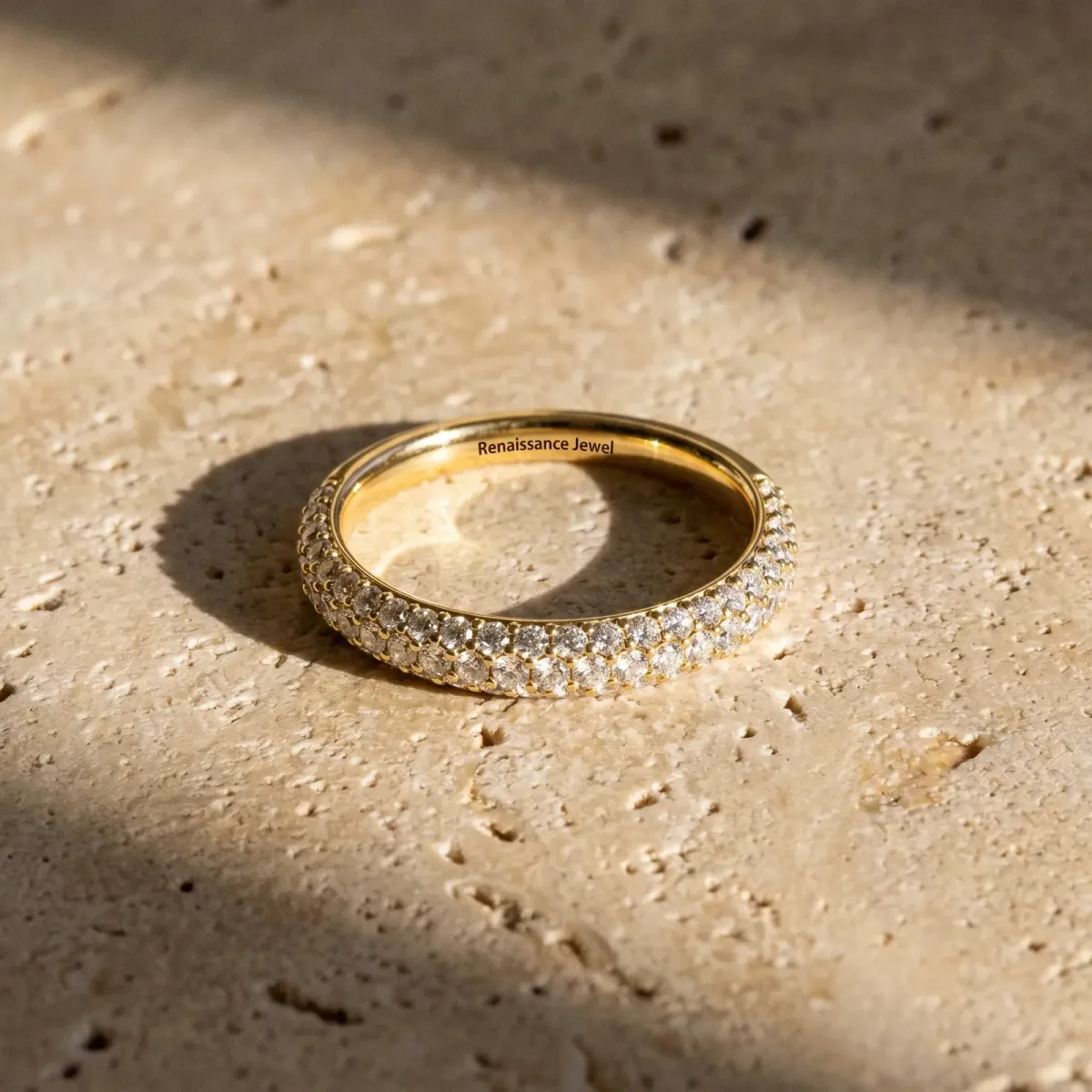 Round Diamond Pavé Eternity Band with Shared Prong Setting Yellow gold