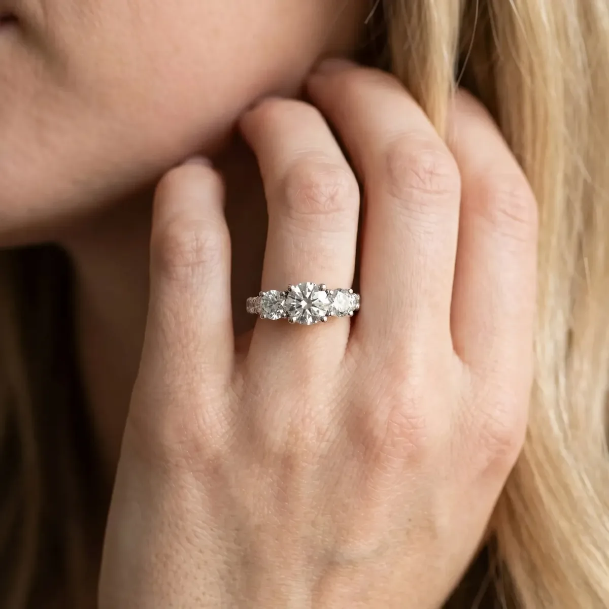 Three-Stone Princess Cut Diamond Pavé Band with Prong Setting Platinum