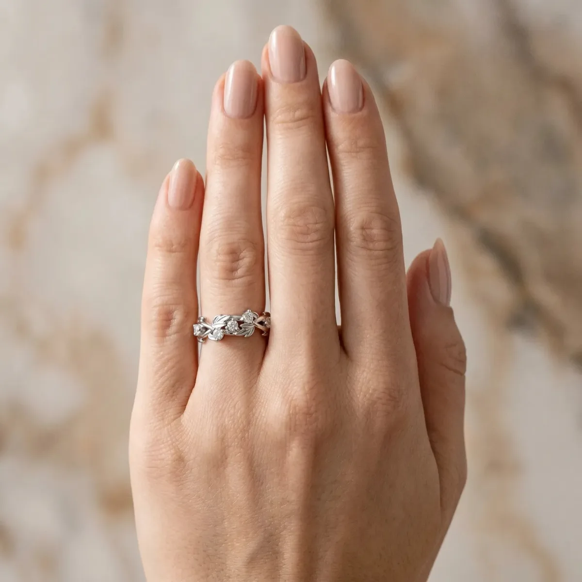 Round Diamond Leaf Motif Band with Prong Setting Silver