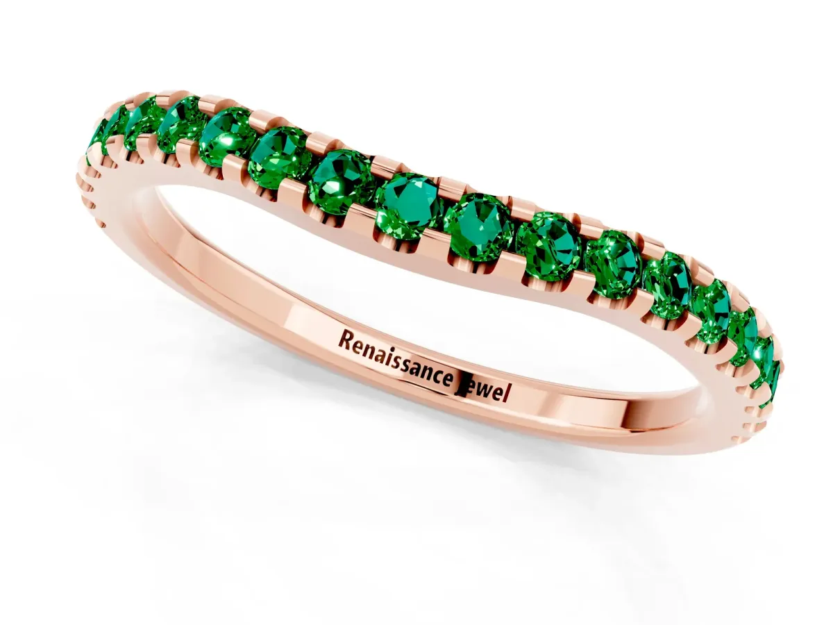 Round Emerald Pavé Curved Wedding Band Rose gold
