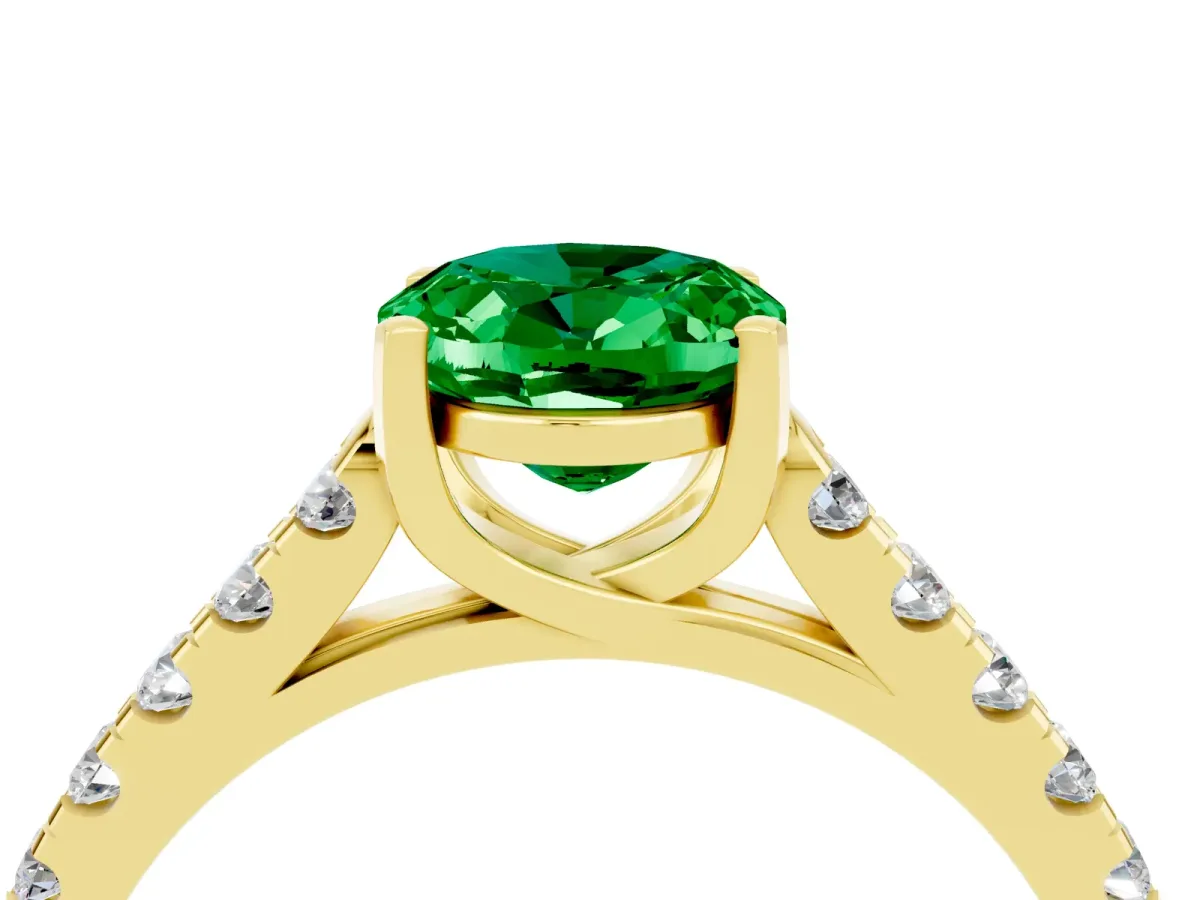 Oval Cut Emerald Pavé Band Solitaire Ring with Prong Setting Yellow gold