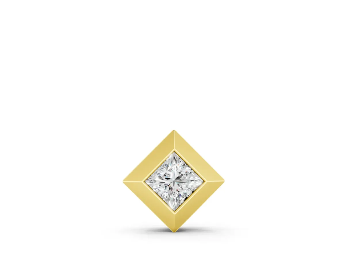 Bezel Princess Cut Diamond Pendant Yellow gold