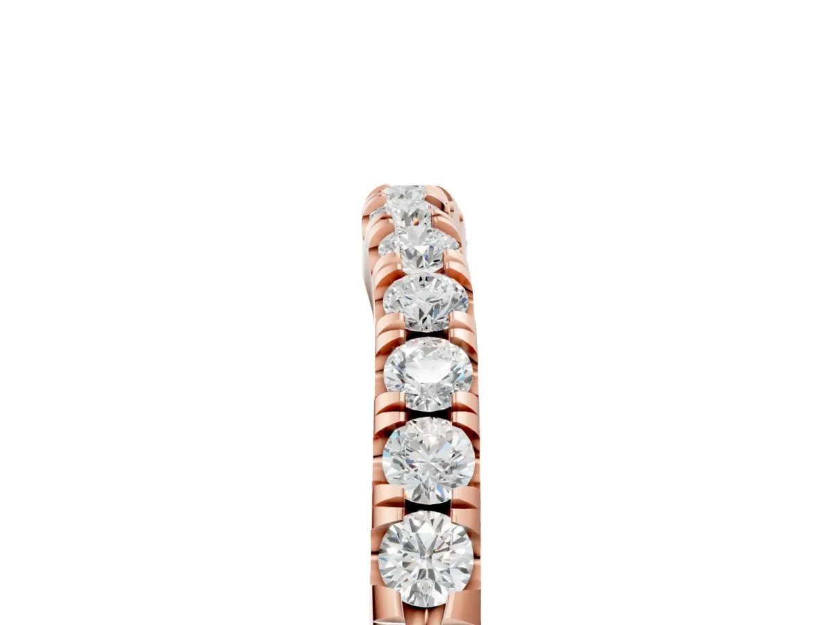 Round Diamond Pavé Curved Eternity Band with Shared Prong Setting Rose gold