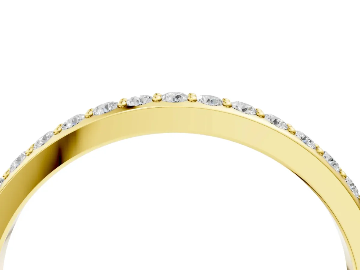 Pavé Round Diamond Eternity Band with Shared Prong Setting Yellow gold