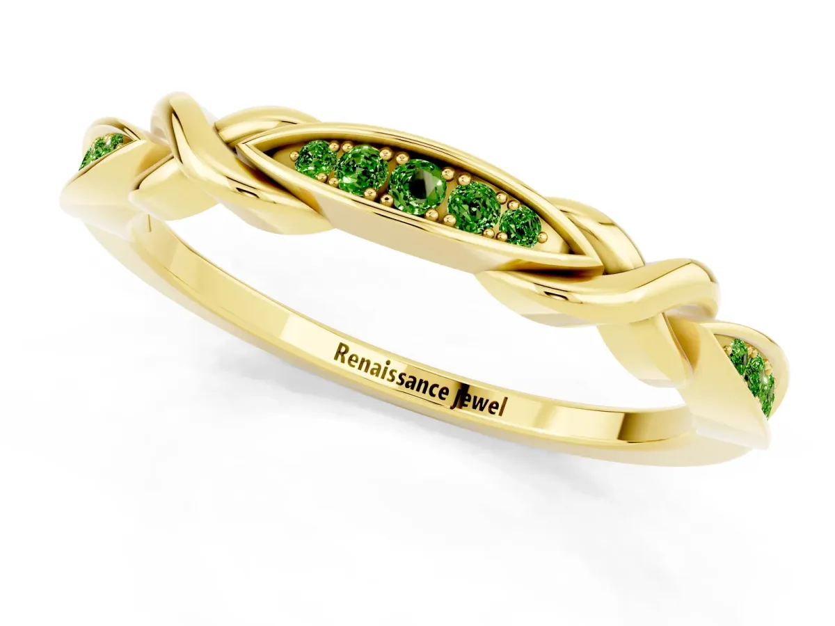 Twisted Marquise Peridot Pavé Band with Shared Prong Setting Yellow gold