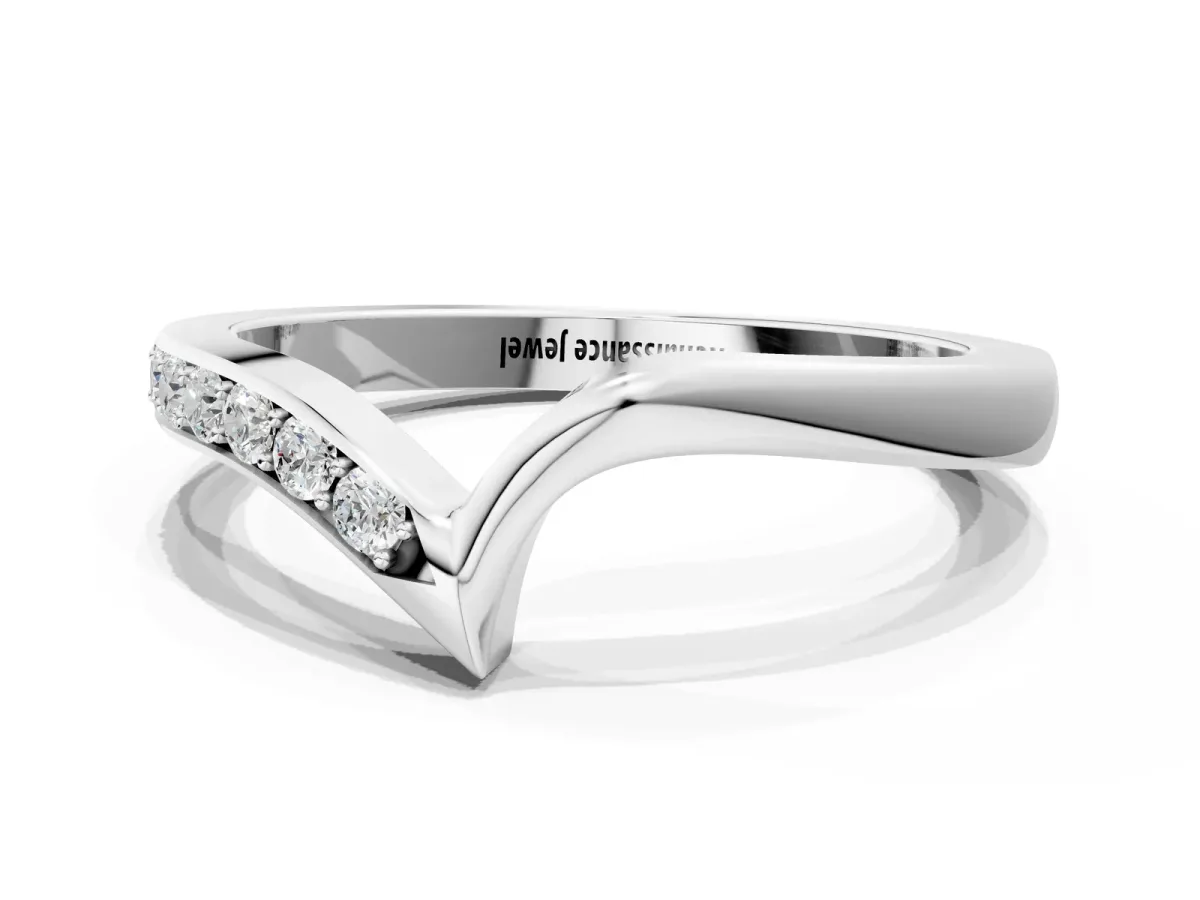 Chevron Diamond Pavé Twist Band Silver