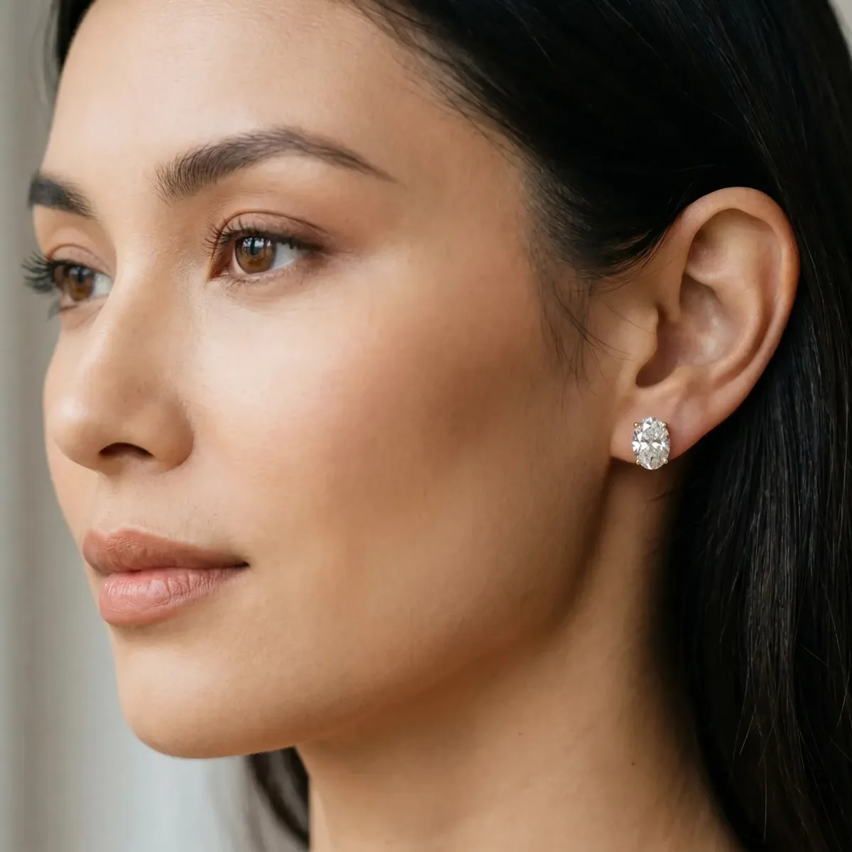 Oval Cut Diamond Stud Earrings Yellow gold