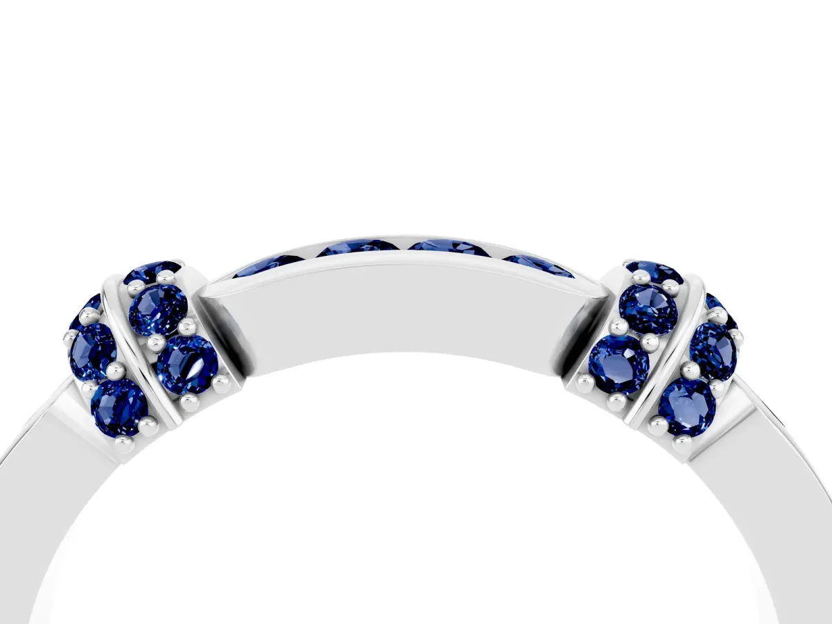 Pavé Round Blue Sapphire Link Band with Bezel Setting Platinum