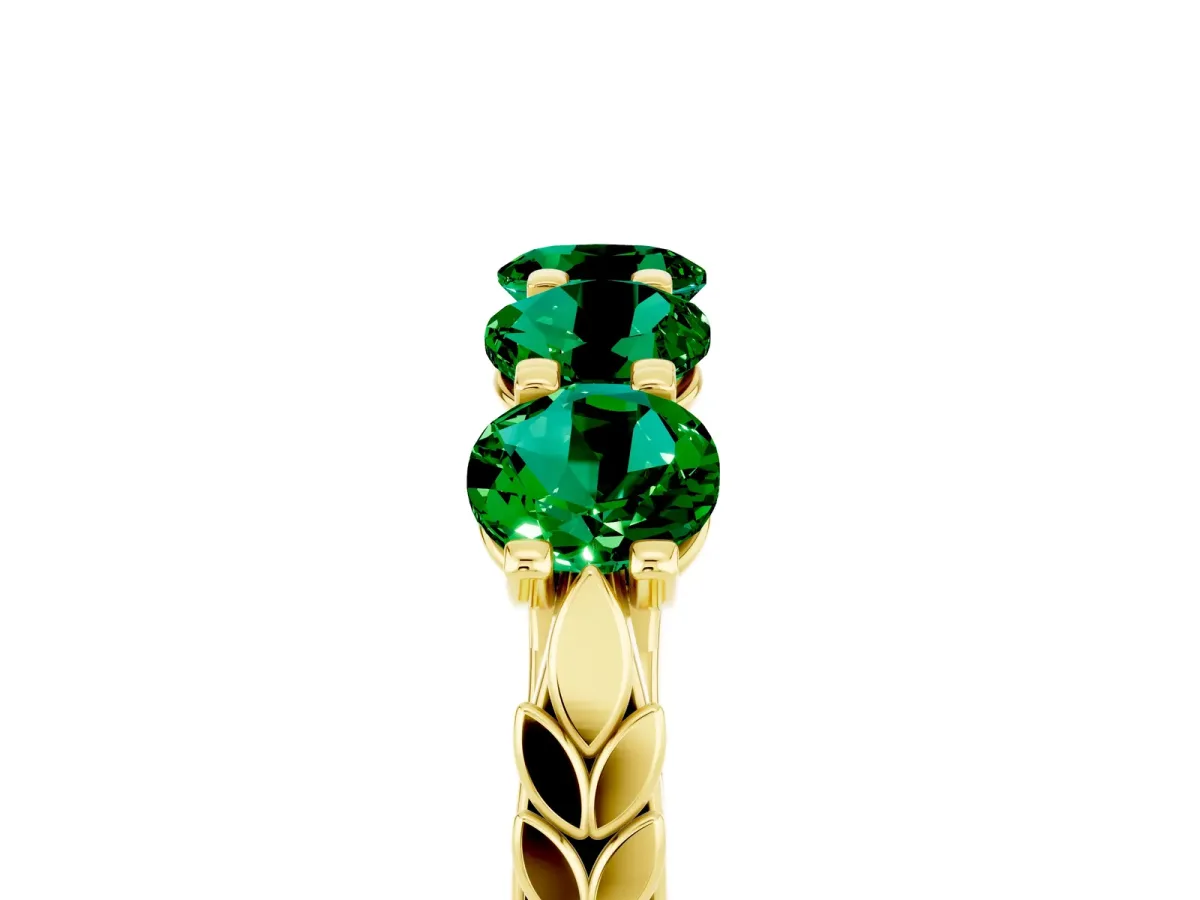 Five-Stone Round Emerald Prong-Set Band Yellow gold
