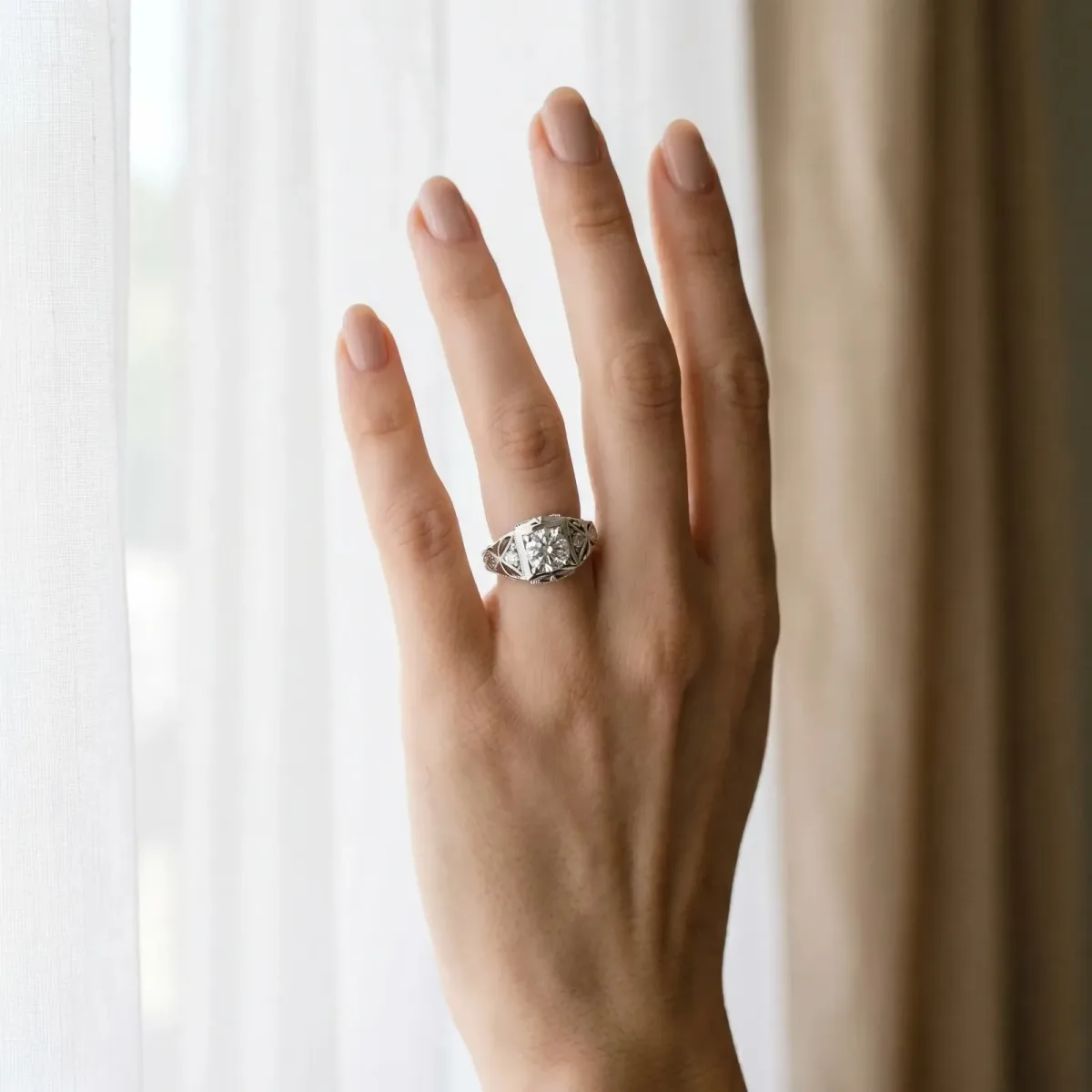 Milgrain Bezel Round Cut-Cut Filigree Engagement Ring Platinum