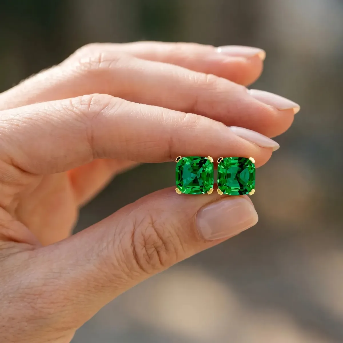 Cushion Cut Emerald Stud Earrings Yellow gold